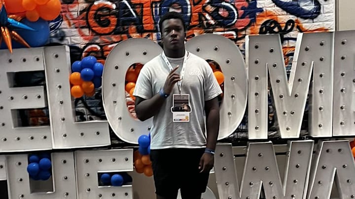 Cardinal Mooney 4-star defensive end Elijah Golden, a member of the Class of 2026, has begun to form a list of official visits from the 21 offers he has received thus far.