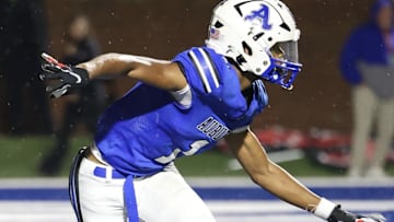 Auburn High showed why it very well may be the best AHSAA Class 7A team, when the Tigers knocked off reigning state champion, Central-Phenix City, Friday night.