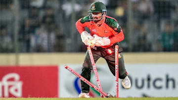 Such has been the fall of wickets for Pakistan in pursuit of scoring quick