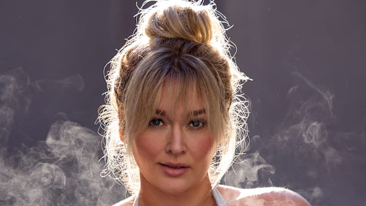 Hunter McGrady was photographed by Derek Kettela in Saas-Fee, Switzerland. Hunter McGrady was photographed by Derek Kettela in Saas-Fee, Switzerland.