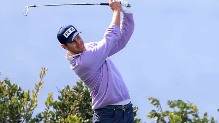 English finished with 12 straight pars to win by one shot.