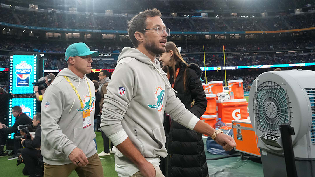 Mike McDaniel and the Dolphins needed overtime, but got a win over the Commanders on Sunday.