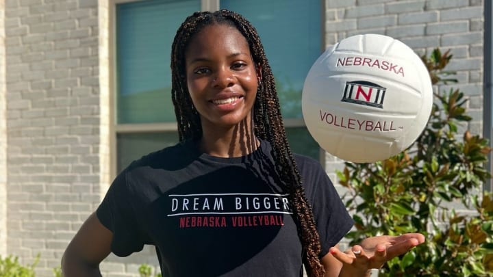 Middle blocker Keoni Williams commits to Nebraska volleyball.