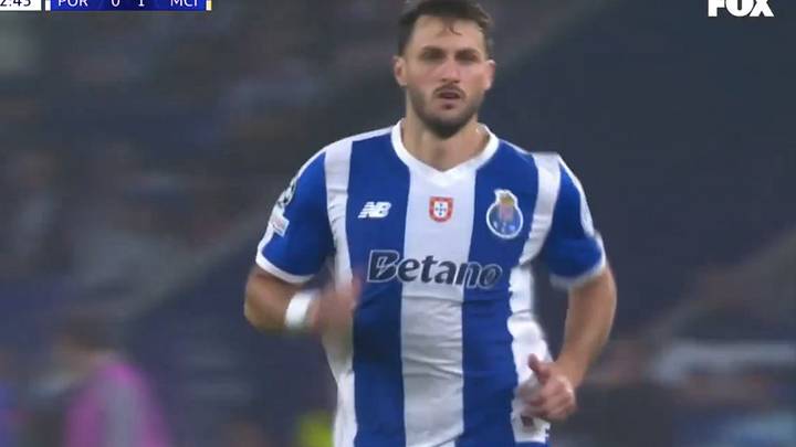 Santiago Gimenez debutó con el Porto. Santiago Gimenez debutó con el Porto.