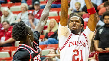 Indiana's Mackenzie Mgbako (21) scores during the Indiana versus Southern Illinois University Edwardsville men's basketball game at Simon Skjodt Assembly Hall on Wednesday, Nov. 6, 2024.