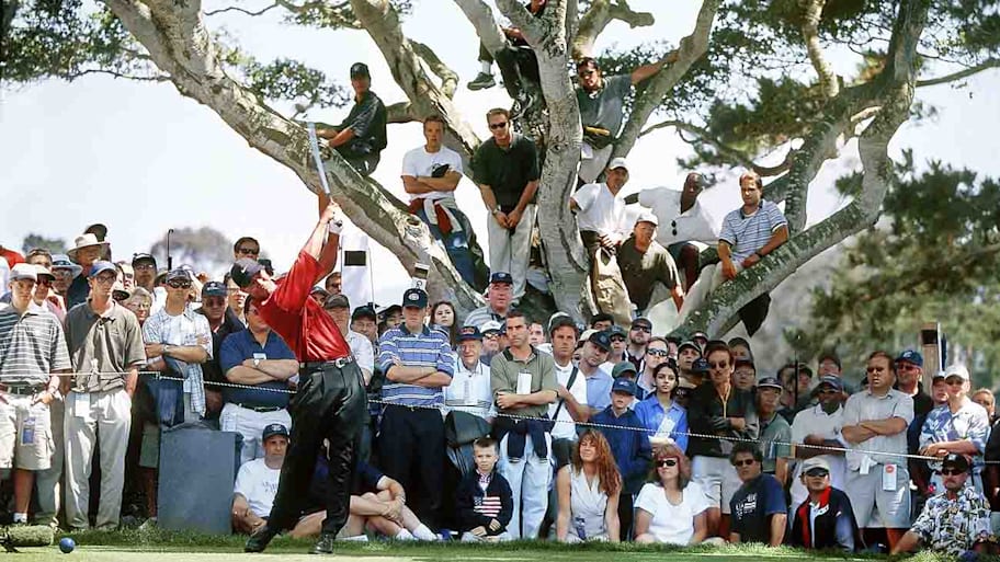 Tiger Woods won the 2000 U.S. Open by 15 shots, which is still the benchmark for major-championship blowouts. | Simon Bruty/Sports Illustrated