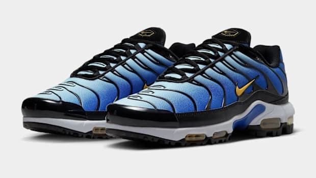 Nike Air Max Plus G golf shoes