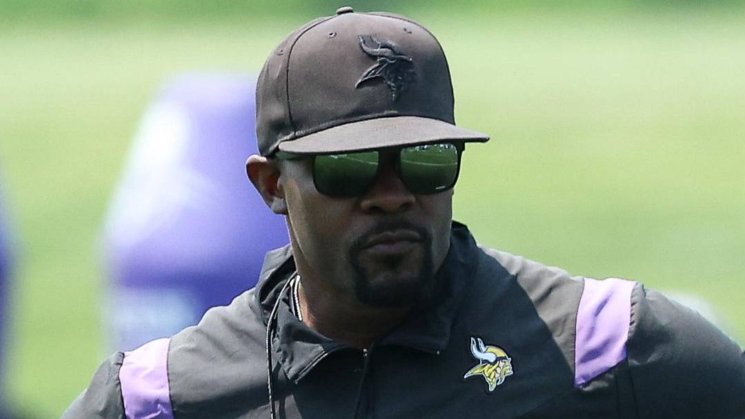 Minnesota Vikings defensive coordinator Brian Flores