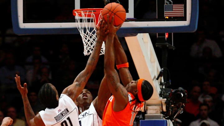 If Syracuse basketball and UConn can schedule a future hoops doubleheader, that would be a fabulous non-conference show.