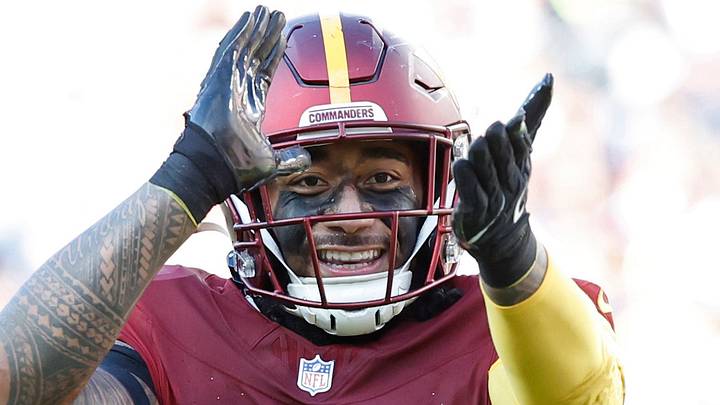Washington Commanders linebacker Frankie Luvu
