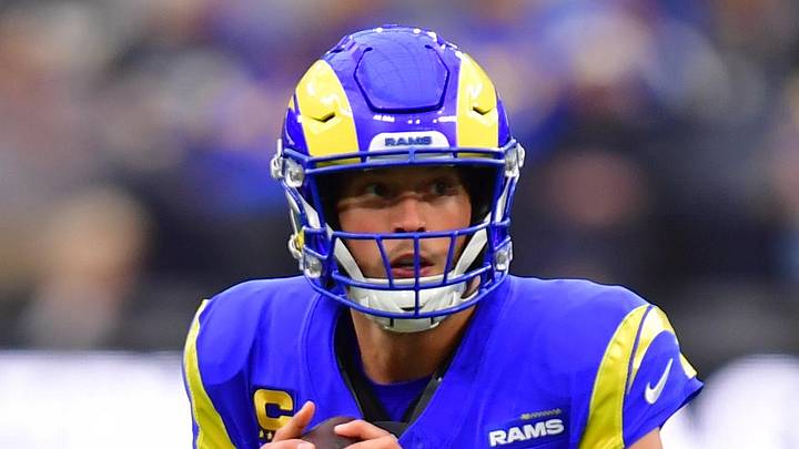 Los Angeles Rams quarterback Matthew Stafford (9). Mandatory Credit: Gary A. Vasquez-Imagn Images