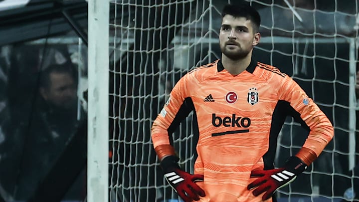 Ersin Destanoğlu'nun üzüntüsü Ersin Destanoğlu'nun üzüntüsü