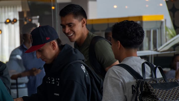 Llegada de jugadores del Guadalajara a la concentración de la Selección Mexicana en Querétaro.