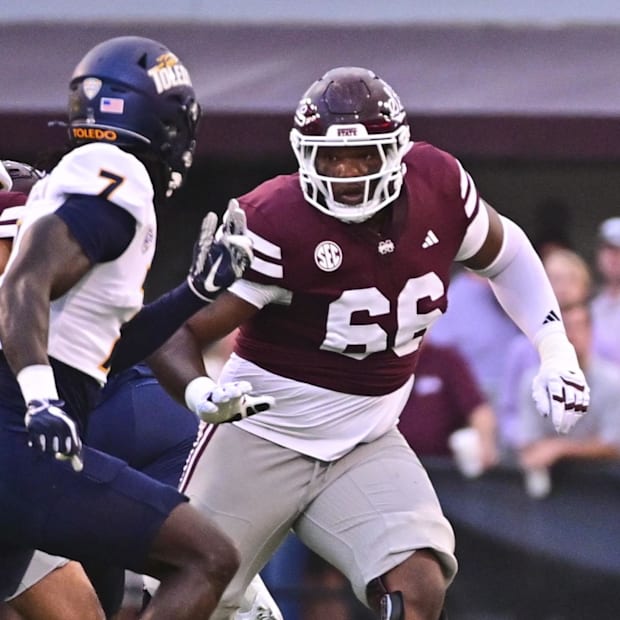 Mississippi State Bulldogs wide receiver Kevin Coleman Jr. (3) runs the ball against the Toledo Rockets.