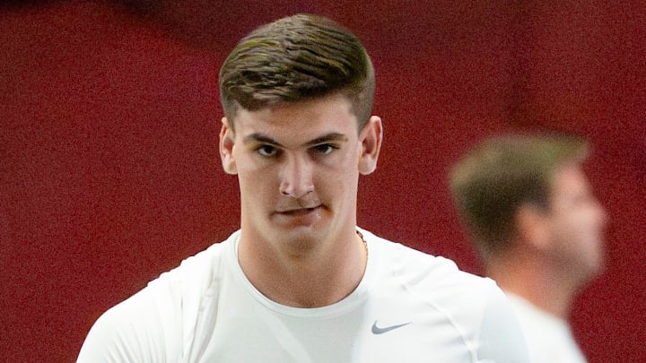 Quarterback Ty Simpson 