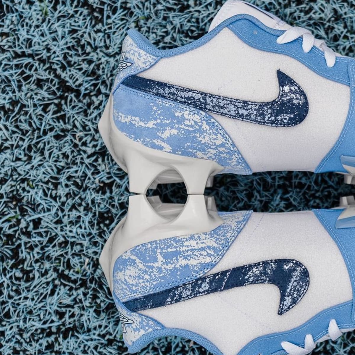 Michael Jordan Gives UNC Tar Heels Carolina Blue Cleats
