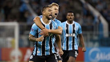 Grêmio está vivo na luta pelo título inédito