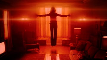 HYSTERIA! -- "The Satanic Panic" Episode 101 -- Pictured: Julie Bowen as Linda Campbell -- (Photo by: PEACOCK)