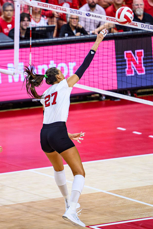 Harper Murray recorded a team-high 12 kills. 