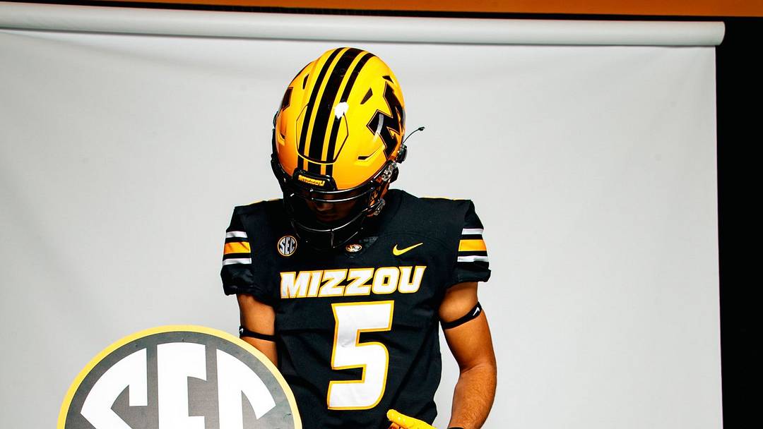 Missouri Tigers freshman defensive end Daeden Hopkins on his visit to Columbia, Missouri for their Junior Day event on January 22, 2024. Missouri Tigers freshman defensive end Daeden Hopkins on his visit to Columbia, Missouri for their Junior Day event on January 22, 2024.
