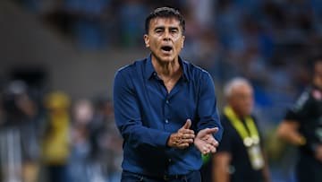Gustavo Quinteros é o técnico gremista