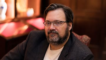 Brandon Sanderson.