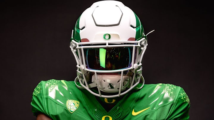 Oaks Christian edge rusher Hayden Lowe posing for picture on a visit at Oregon on November 15, 2023. Oaks Christian edge rusher Hayden Lowe posing for picture on a visit at Oregon on November 15, 2023.