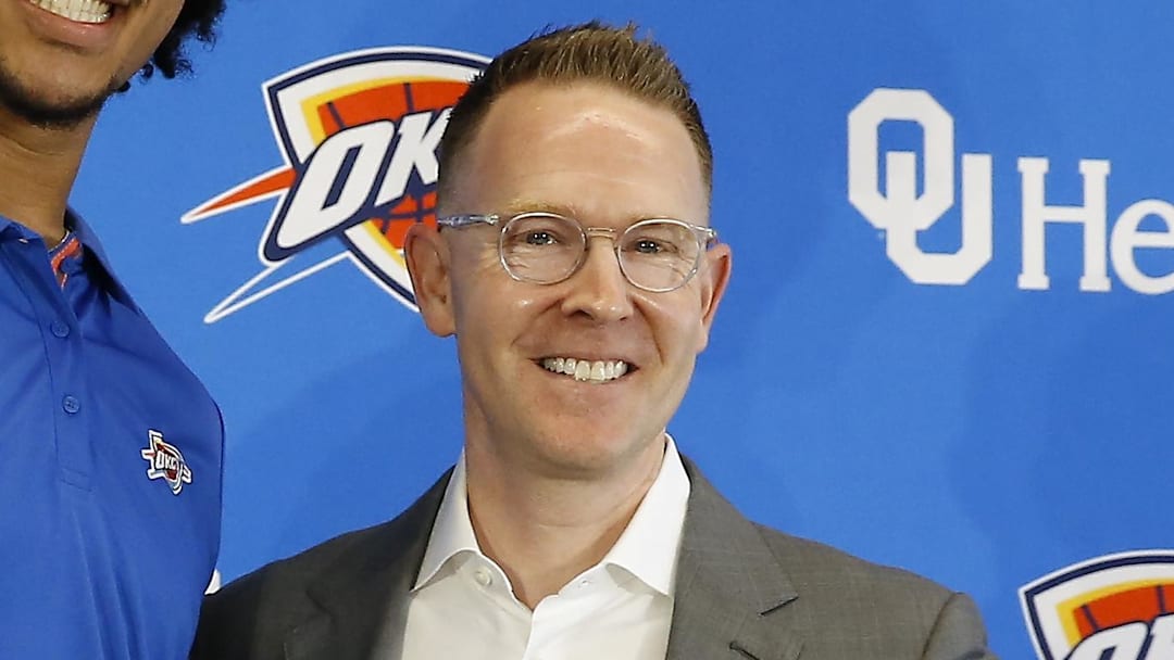 Jun 25, 2022; Oklahoma City, OK, USA; Oklahoma City Thunder forward Jaylin Williams poses with his jersey and general manager Sam Presti following an introductory press conference at Clara Luper Center. Mandatory Credit: Alonzo Adams-Imagn Images Jun 25, 2022; Oklahoma City, OK, USA; Oklahoma City Thunder forward Jaylin Williams poses with his jersey and general manager Sam Presti following an introductory press conference at Clara Luper Center. Mandatory Credit: Alonzo Adams-Imagn Images