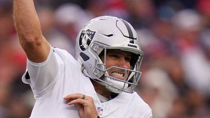 Las Vegas Raiders quarterback Kirk Cousins (8)