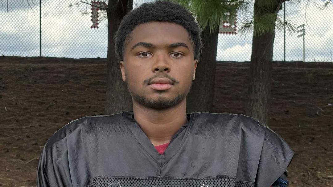Recent Quince Orchard HS Grad Will Drakeford Pledges To UK.