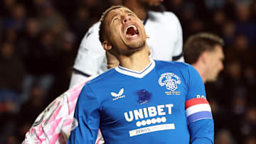 Rangers FC v Dundee FC - William Hill Premiership