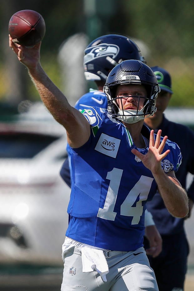 Seattle Seahawks quarterback Sam Darnold passes the ball during a joint practice with the Green Bay Packers
