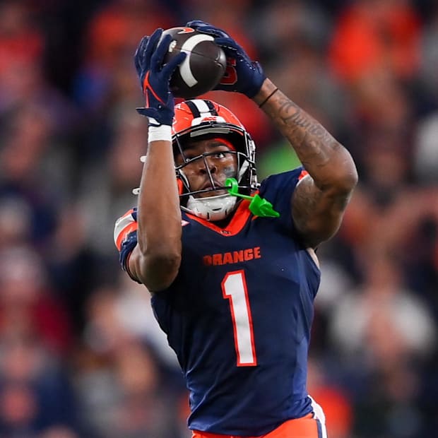 Syracuse running back LeQuint Allen
