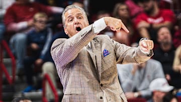 John Calipari gives orders against Maryland Eastern-Shore. The Razorbacks won 109-35.