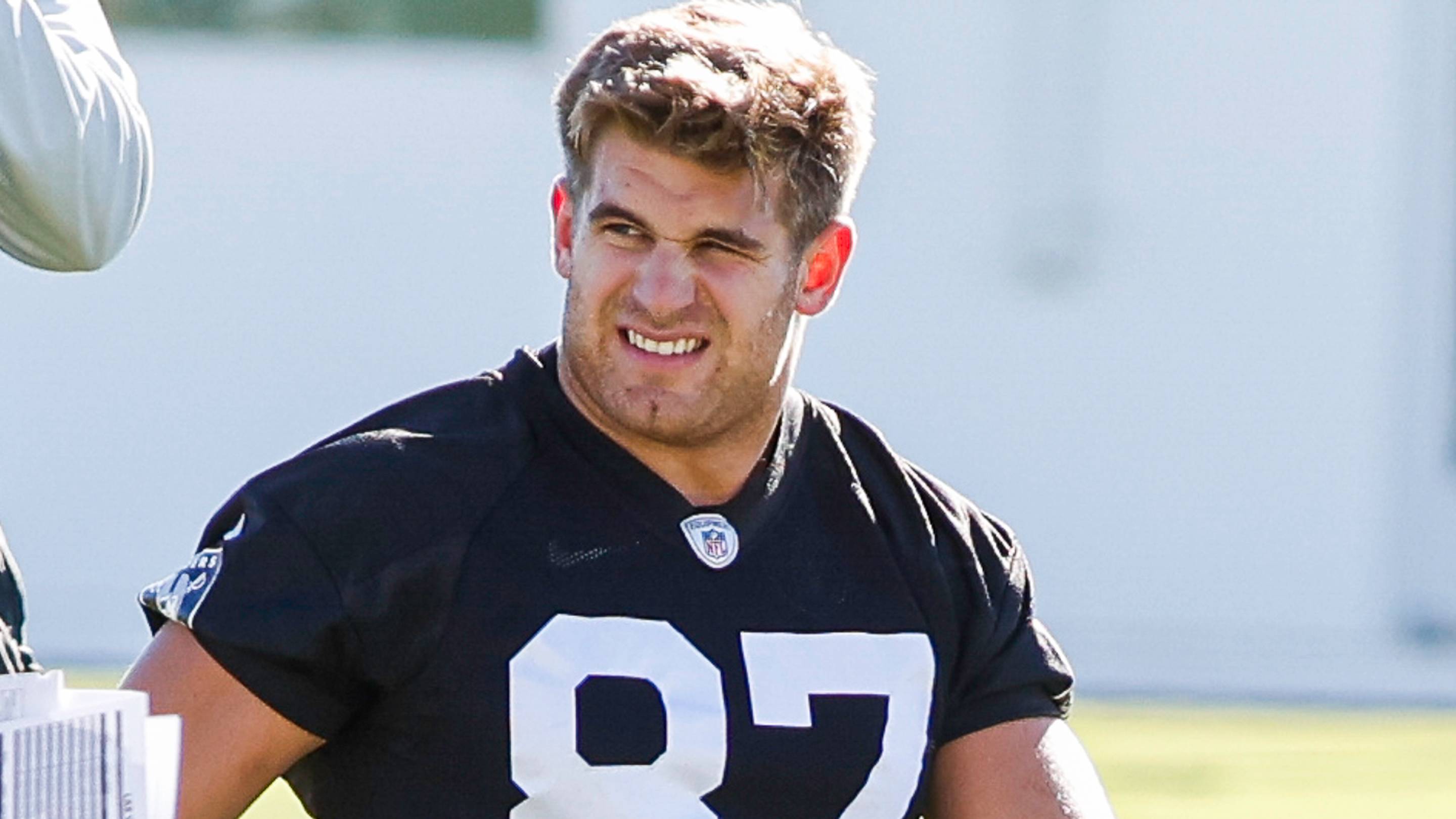 Raiders Extend TE Michael Mayer: Why It’s a Gigantic Deal
