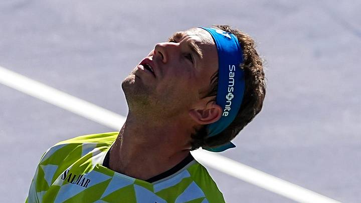 Casper Ruud reacts to a point lost