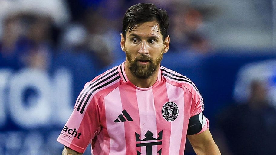 Lionel Messi could be back in the Inter Miami starting lineup against the LA Galaxy.  | Katie Stratman-Imagn Images
