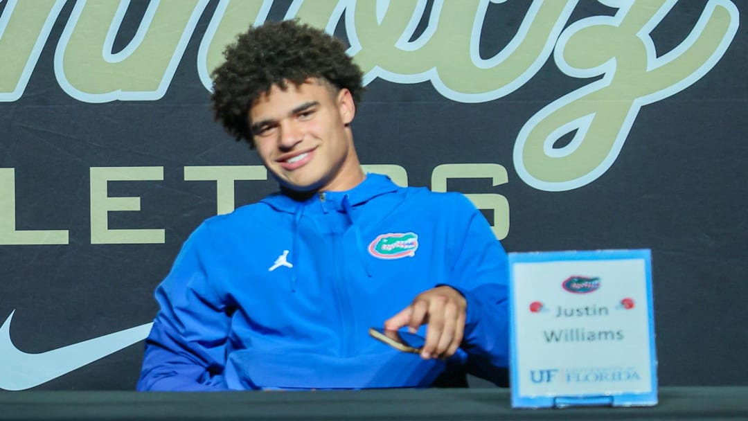 Buchholz receiver Justin Williams signed with the Florida Gators.