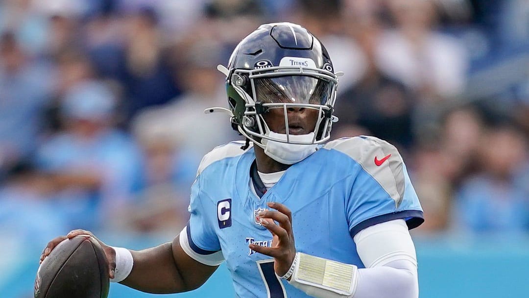 Tennessee Titans quarterback Cam Ward looks downfield during the fourth quarter against the New Orleans Saints