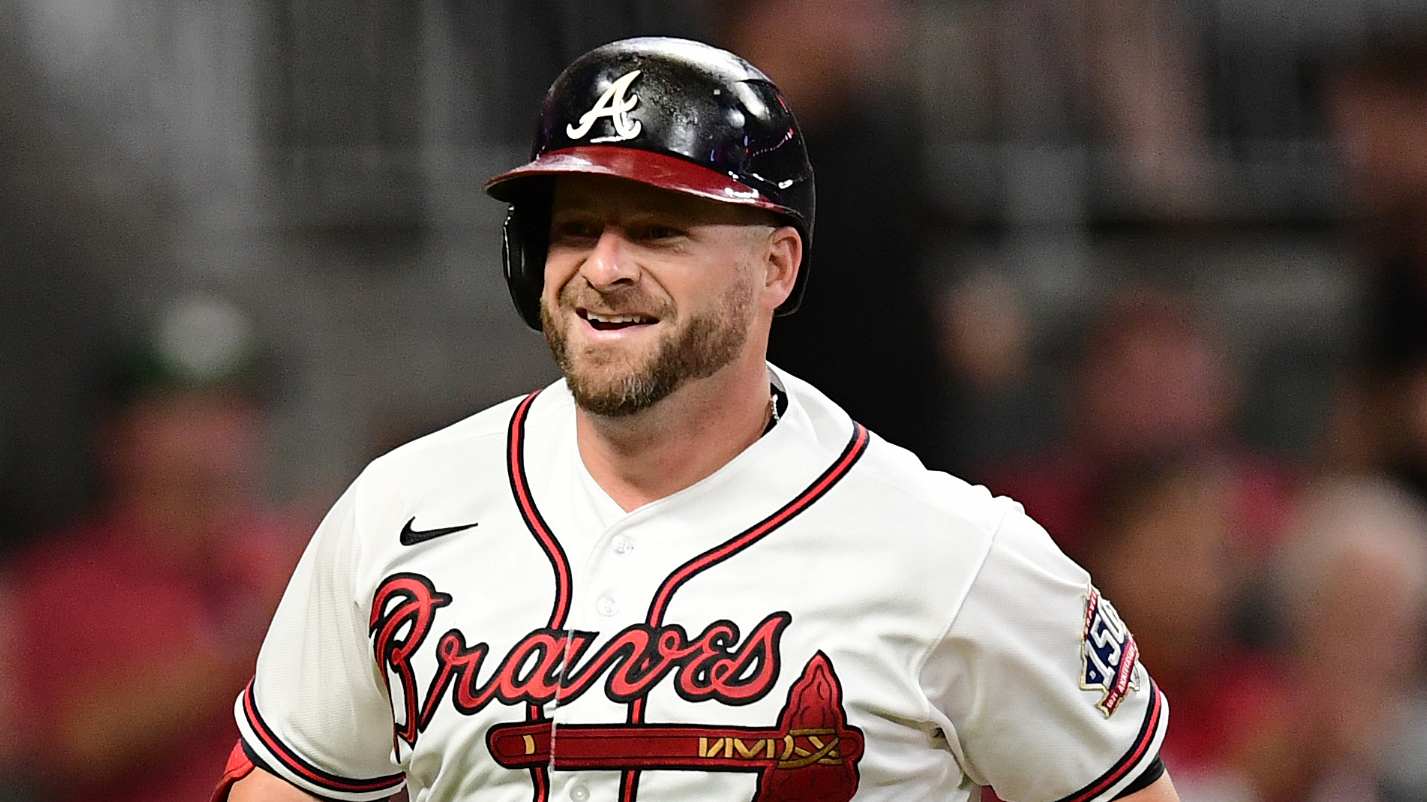 Stephen Vogt Wins 2024 AL Manager of the Year After Braves Success