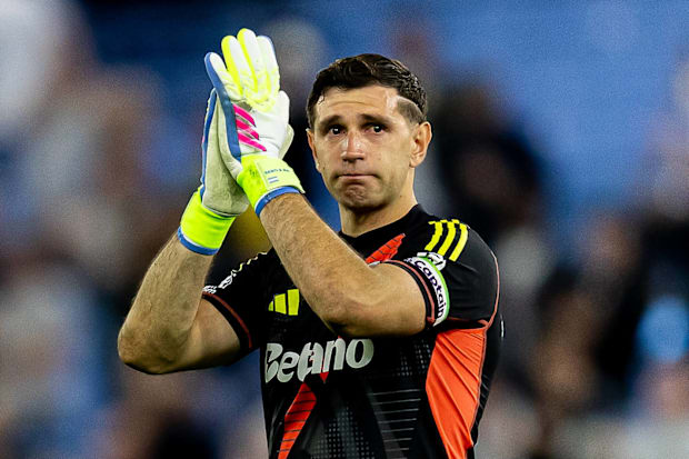 Emiliano Martinez tearfully praises Aston Villa fans.