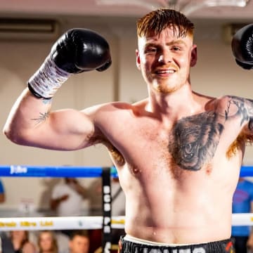 Troy Jones marks a turning point in his professional boxing career after defeating Leon Willings by unanimous decision