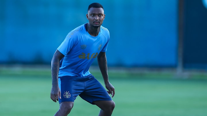 Luan Cândido, lateral do Grêmio em 2025