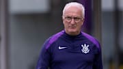 Dorival ficou um mês desempregado entre demissão da Seleção Brasileira e acerto com o Corinthians