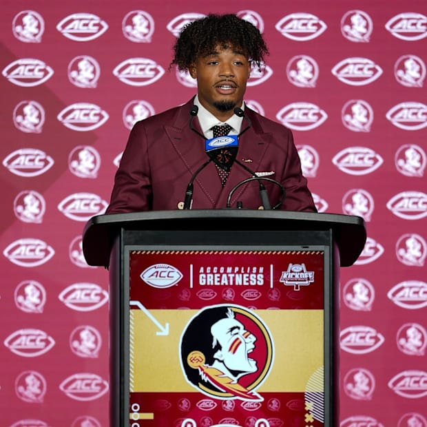 FSU quarterback Tommy Castellanos