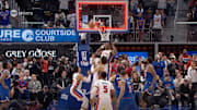 Knicks-Pistons Game 3 featured a very strange ending.