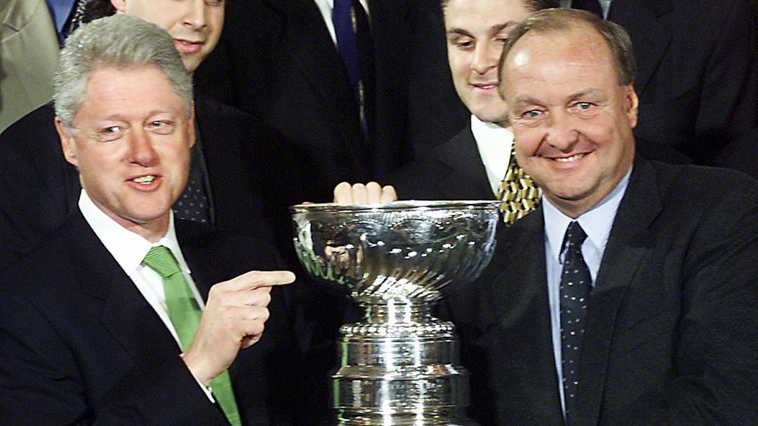 US-CLINTON-DALLAS STARS-THOMAS HICKS