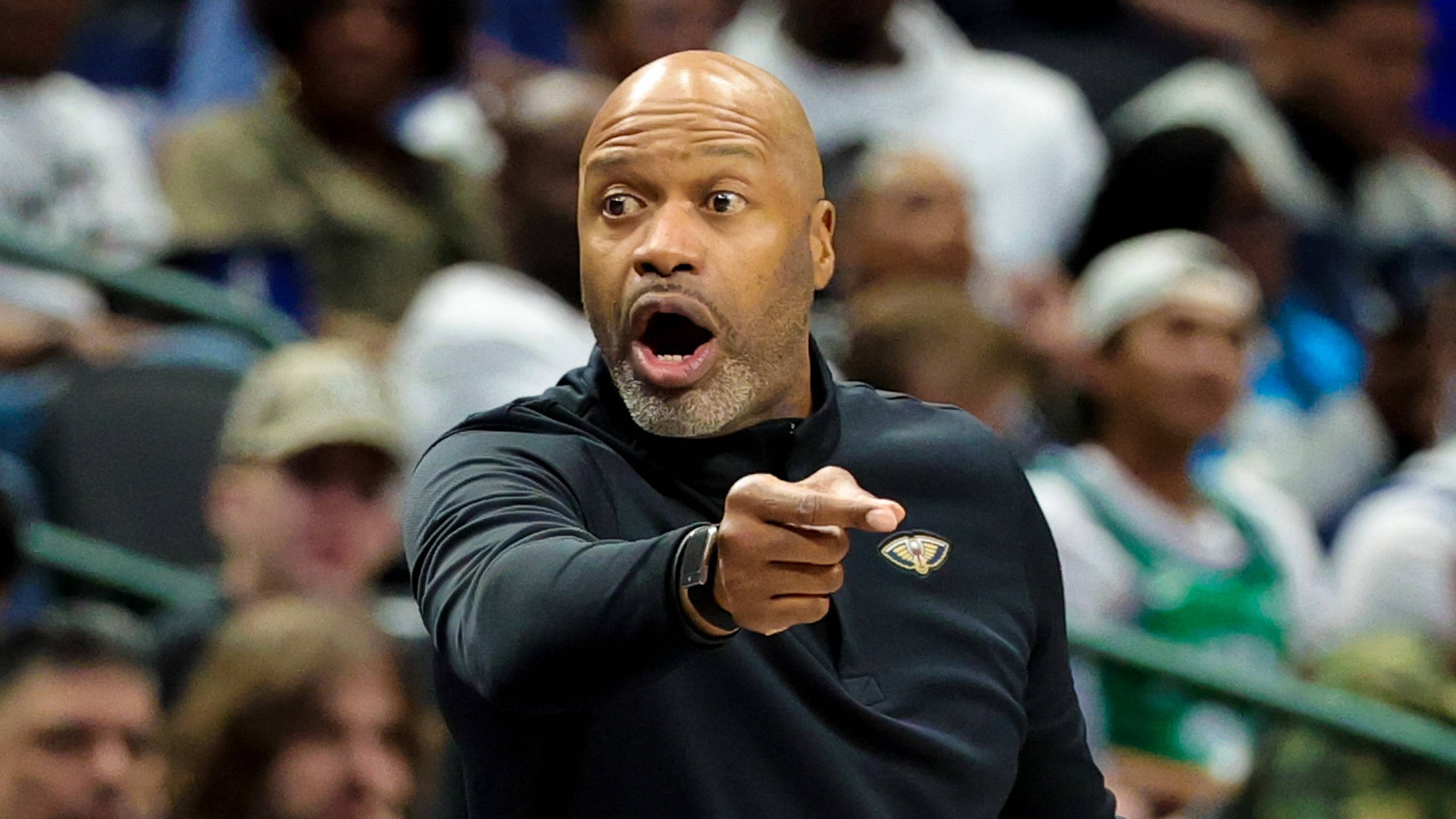 Pelicans’ win-by-committee center experiment is already falling apart