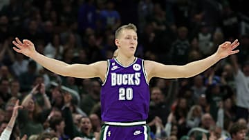 Minnesota Timberwolves v Milwaukee Bucks