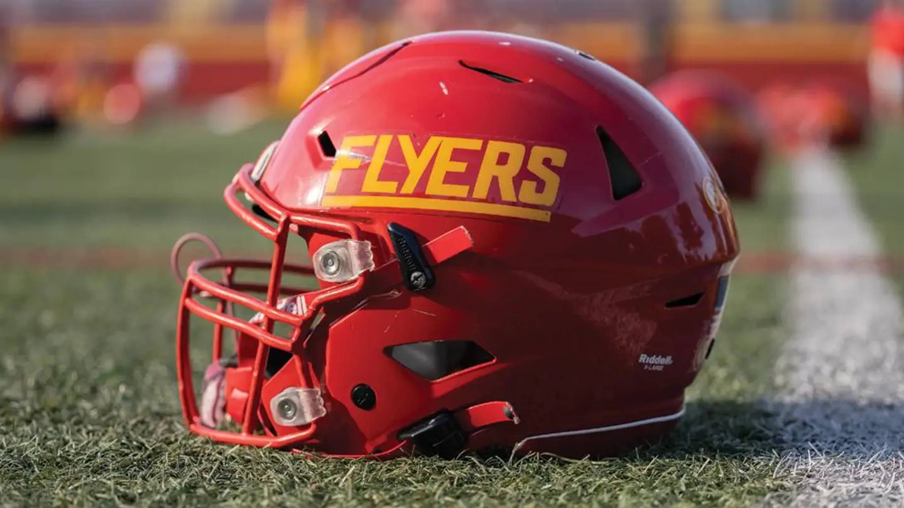 Chaminade (NY) Football Shocks Bishop Hendricken (RI) with Walkoff Road Victory